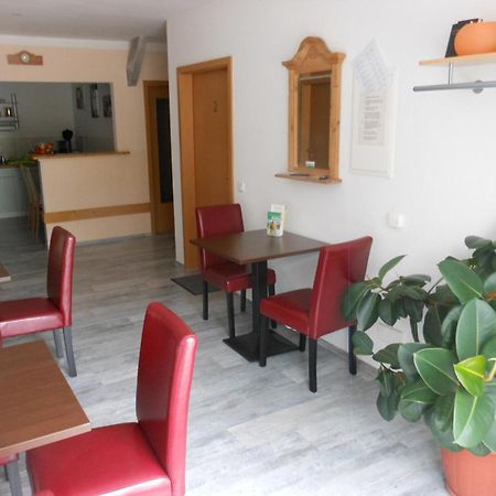 Pension Am Werder Bernburg Εξωτερικό φωτογραφία