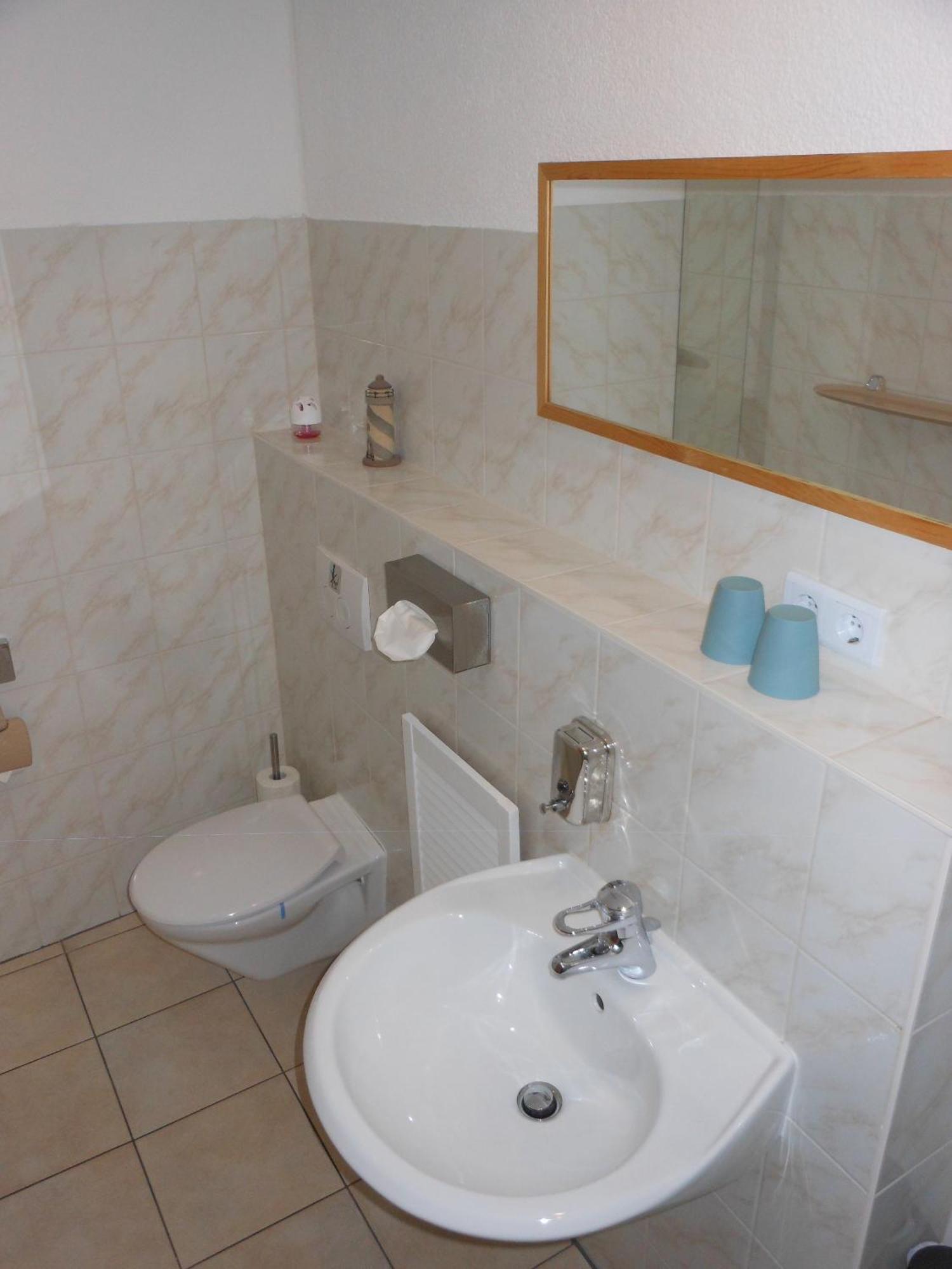 Pension Am Werder Bernburg Δωμάτιο φωτογραφία
