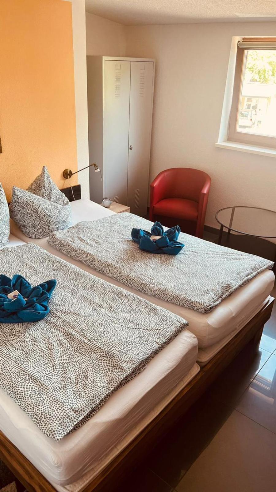 Pension Am Werder Bernburg Δωμάτιο φωτογραφία